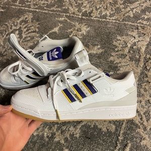 Adidas forums LA exclusive size 10 DS only 1200 made these are #782